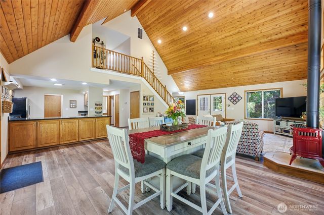 217 197th Avenue Ct E, Bonney Lake, WA 98391