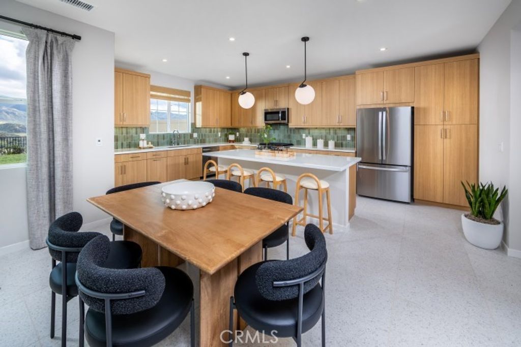 16303 Estonia Drive, Canyon Country, CA 91387 — photo 2
