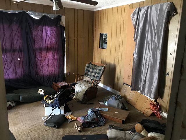 2412 S Camden Road, Pine Bluff, AR 71603