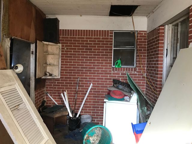 2412 S Camden Road, Pine Bluff, AR 71603