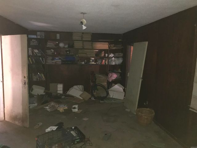 2412 S Camden Road, Pine Bluff, AR 71603