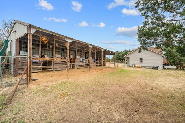 401 Ranchview RD, Spicewood, TX 78669