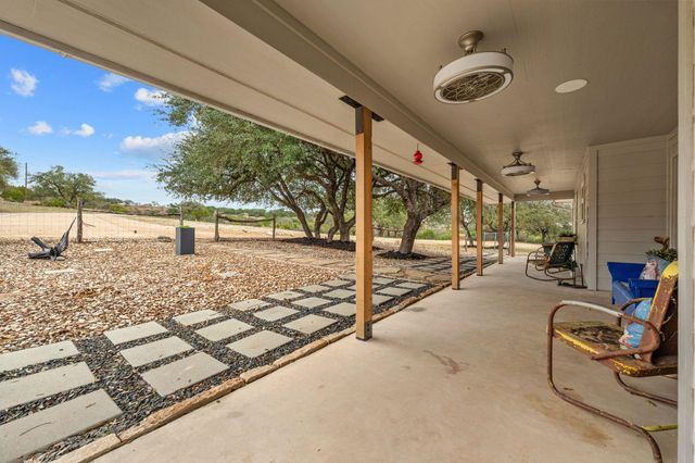 401 Ranchview RD, Spicewood, TX 78669