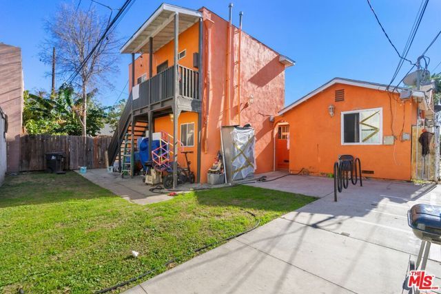 405 E Esther Street, Long Beach, CA 90813