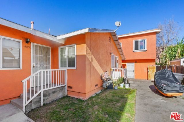405 E Esther Street, Long Beach, CA 90813