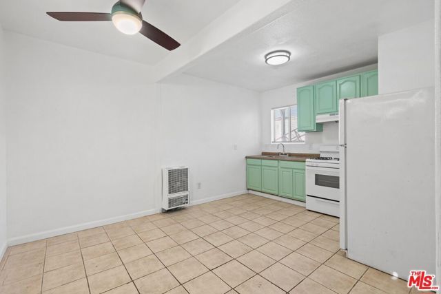 405 E Esther Street, Long Beach, CA 90813