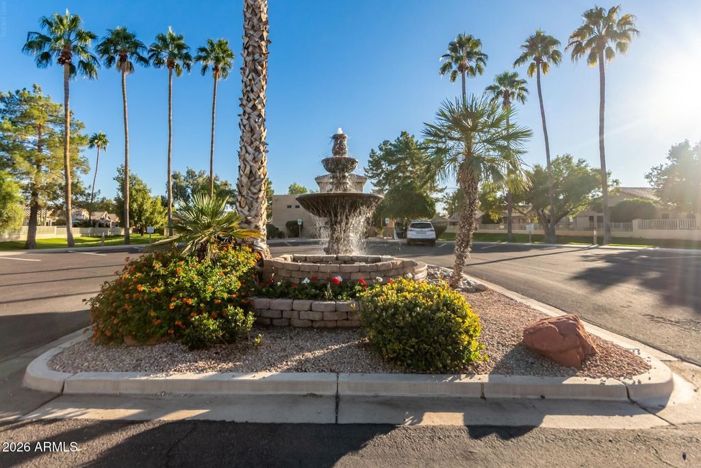 17216 N WINDING Trail, Surprise, AZ 85374 — photo 3