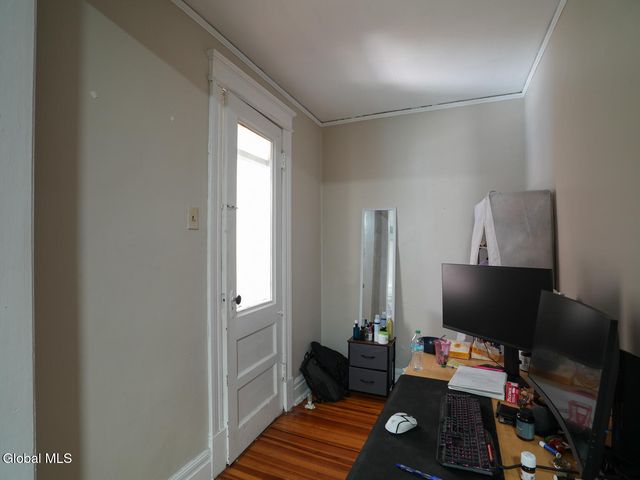 207 western Avenue, Albany, NY 12203