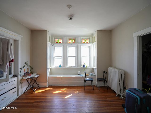 207 western Avenue, Albany, NY 12203