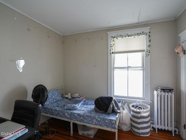 207 western Avenue, Albany, NY 12203