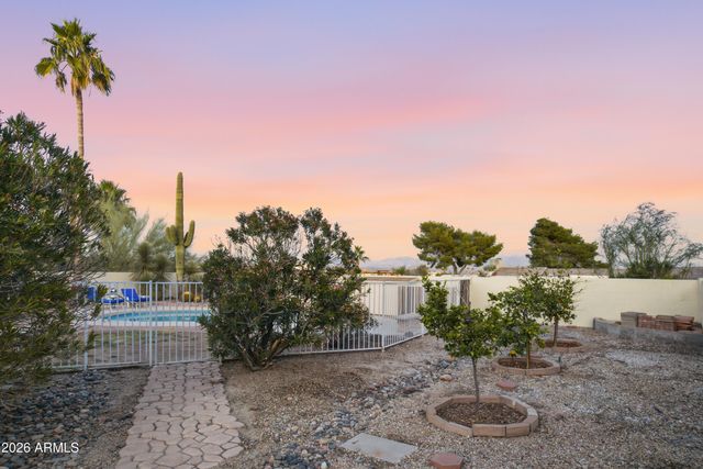 15211 N MAPLE Drive, Fountain Hills, AZ 85268