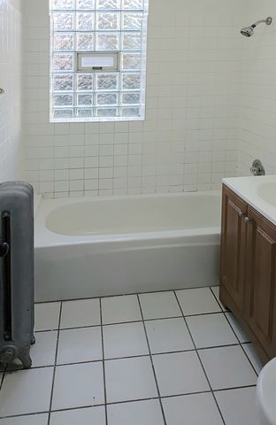 5168 S King Drive 1, Chicago, IL 60615