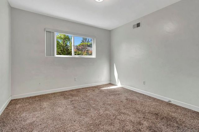 5590 Maryland Ave, La Mesa, CA 91942