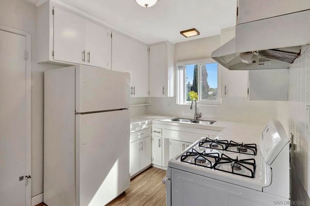 5590 Maryland Ave, La Mesa, CA 91942