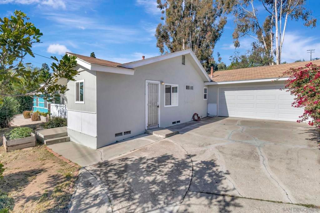 Image 28 of property listing at 5590 Maryland Ave, La Mesa, CA 91942