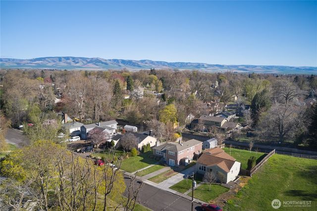 630 Francis Avenue, Walla Walla, WA 99362
