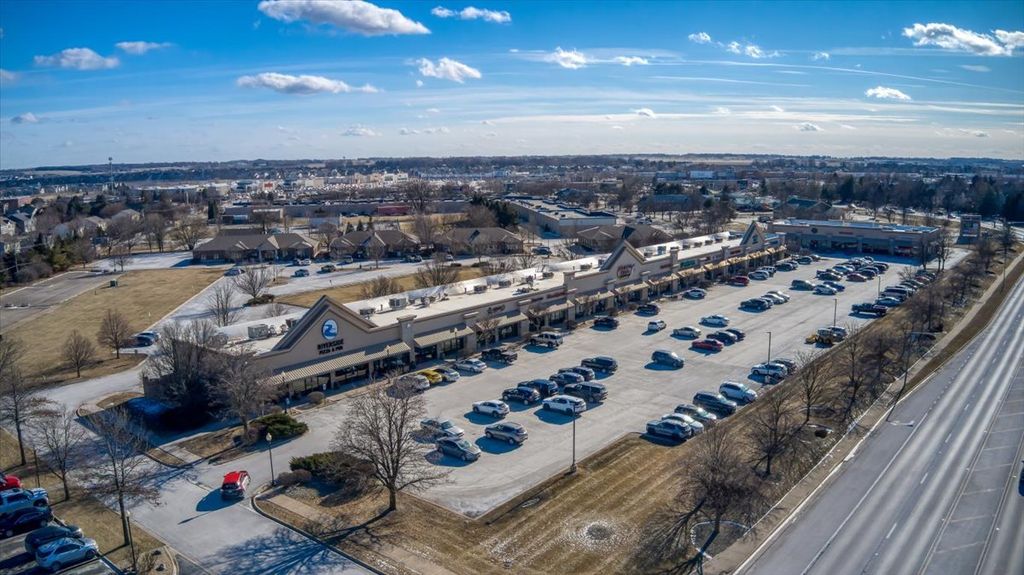 1154 Douglas Road, Oswego, IL 60543