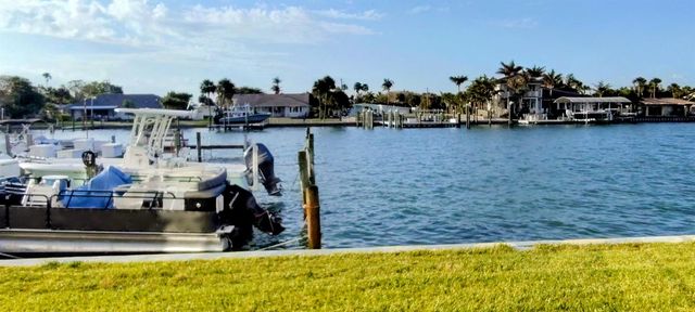 1351 Bayshore Drive 108, Fort Pierce, FL 34949