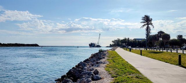 1351 Bayshore Drive 108, Fort Pierce, FL 34949