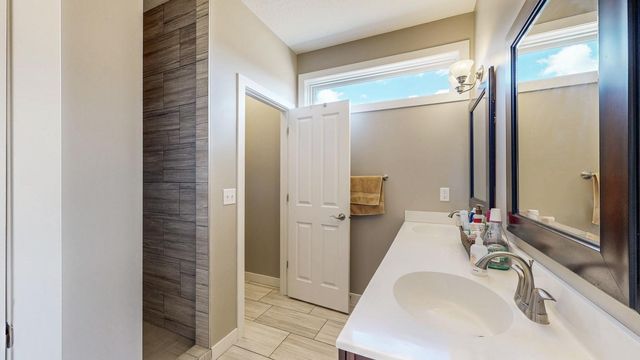 2034 Thea Lane SW, Rochester, MN 55902