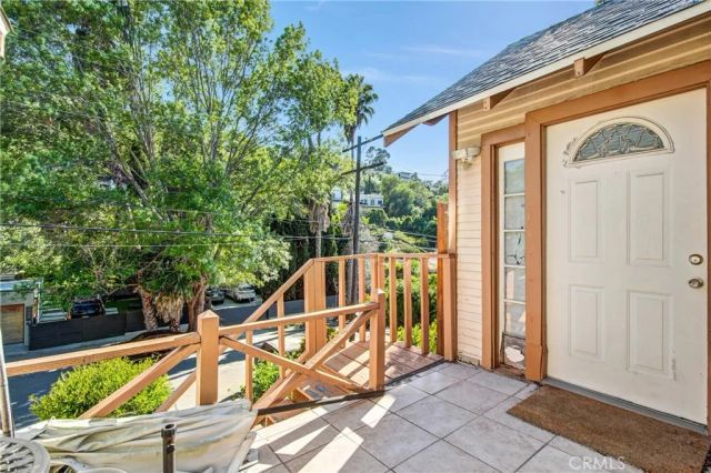 1715 Winmar, Los Angeles, CA 90065