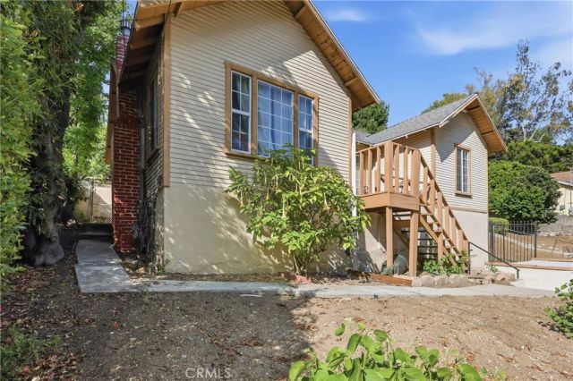 1715 Winmar, Los Angeles, CA 90065
