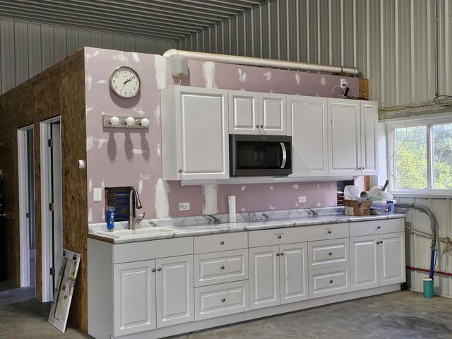 13710 Airport Road, Ferryville, WI 54628