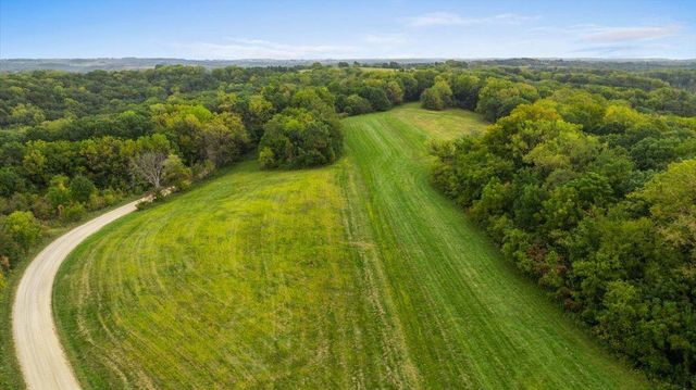 13710 Airport Road, Ferryville, WI 54628