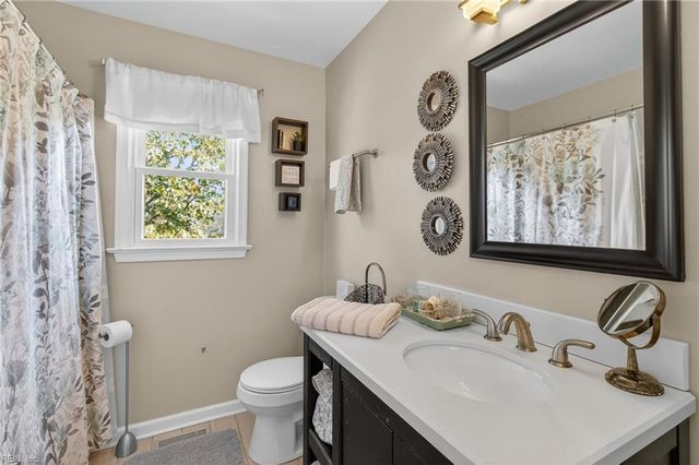 2192 Rosewell DR, Virginia Beach, VA 23454