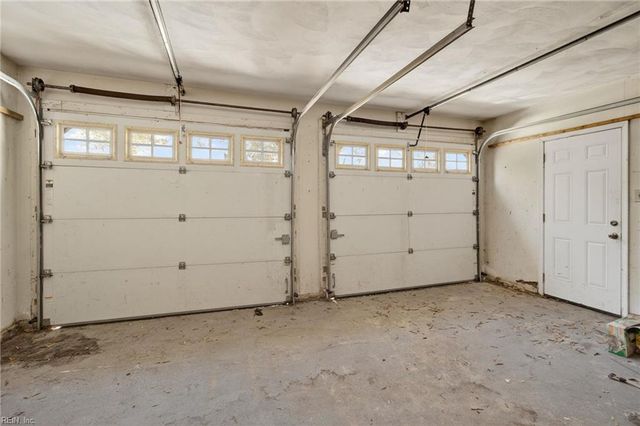 2192 Rosewell DR, Virginia Beach, VA 23454