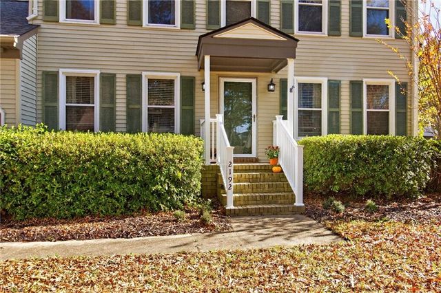 2192 Rosewell DR, Virginia Beach, VA 23454