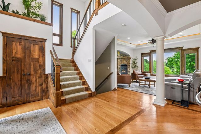 8455 Duck Trail, Victoria, MN 55386