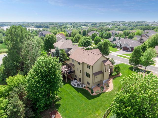8455 Duck Trail, Victoria, MN 55386