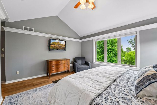 8455 Duck Trail, Victoria, MN 55386