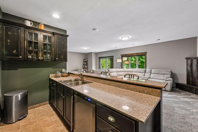 8455 Duck Trail, Victoria, MN 55386
