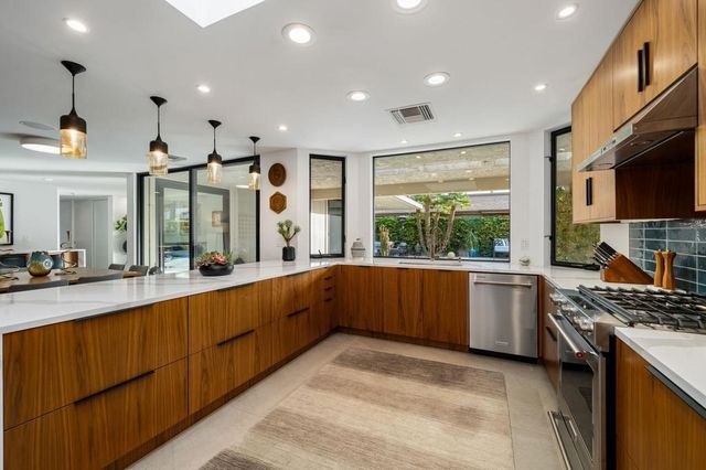 12 Dartmouth Drive, Rancho Mirage, CA 92270