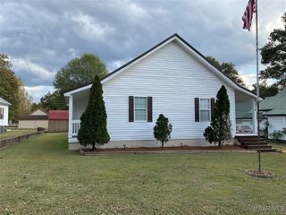214 Ashurst Avenue, Tallassee, AL 36078