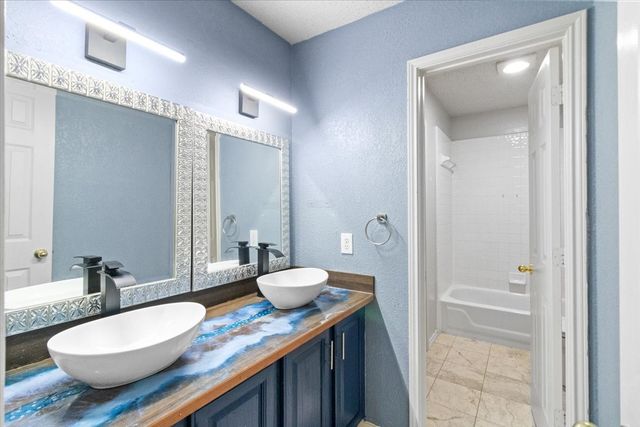 4209 Westcliff Court, Arlington, TX 76016