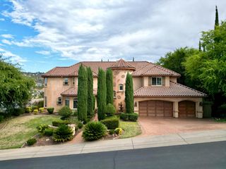 688 Misty Ridge Cir, Folsom, CA 95630