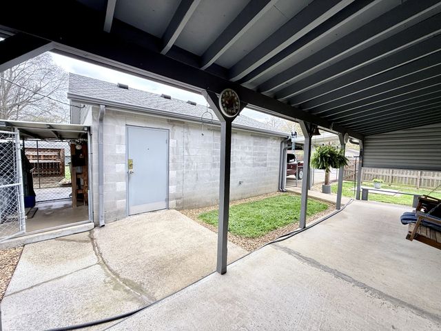 111 Gentry St, Tullahoma, TN 37388