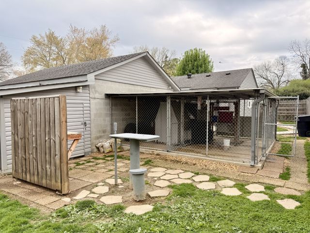 111 Gentry St, Tullahoma, TN 37388