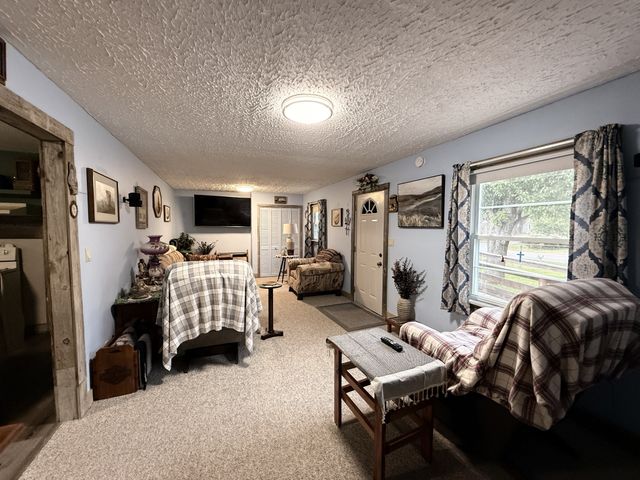 111 Gentry St, Tullahoma, TN 37388