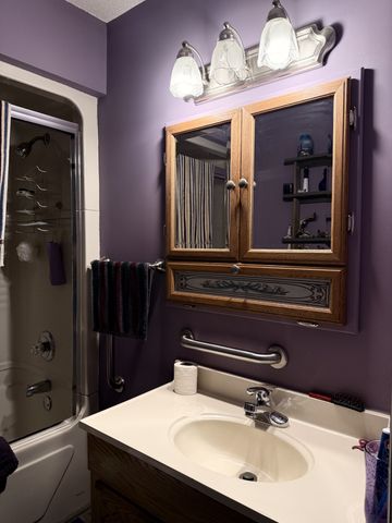 111 Gentry St, Tullahoma, TN 37388