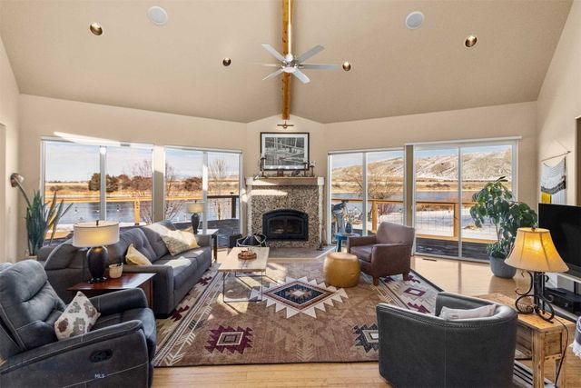 37 Missouri View Loop, Toston, MT 59643