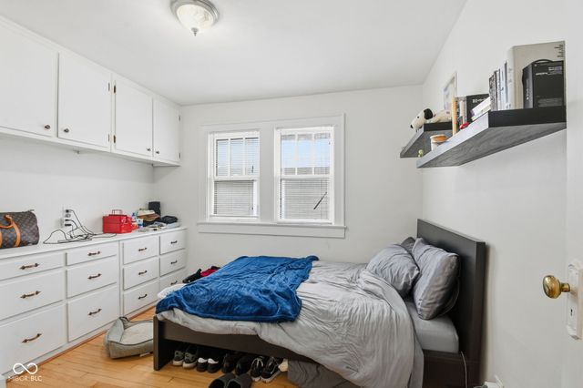 518 Woodruff Pl E Drive, Indianapolis, IN 46201