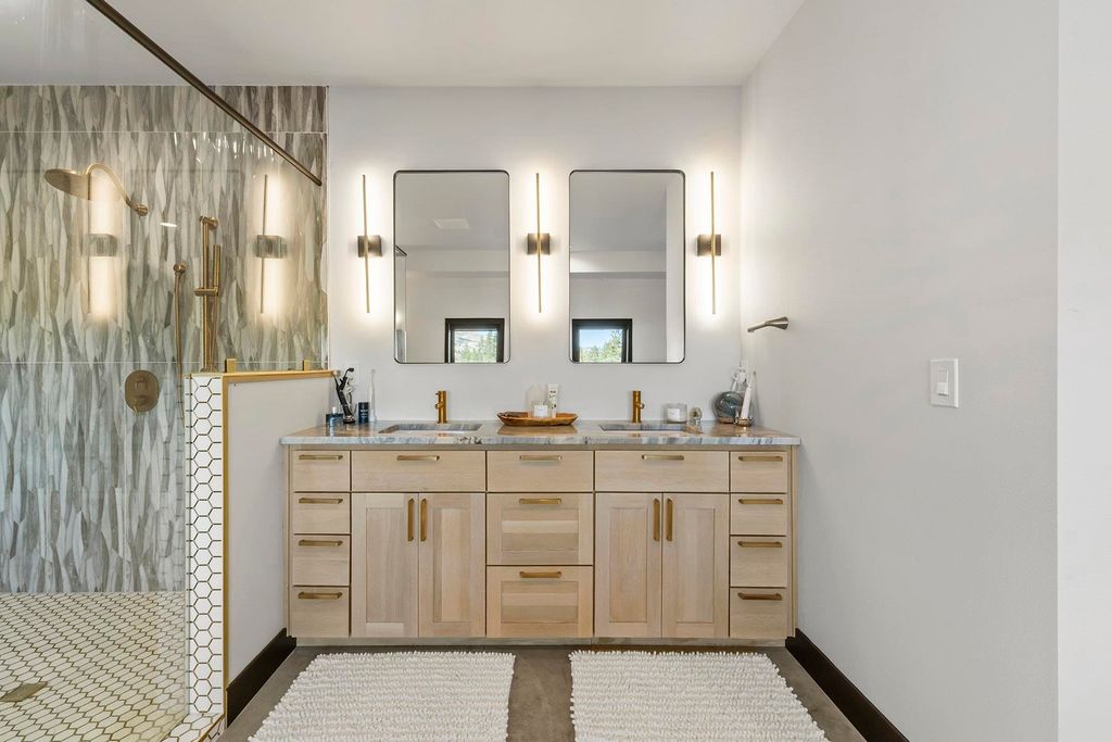 29249 E Rock Land Way, Seven Bays, WA 99122 photo 16