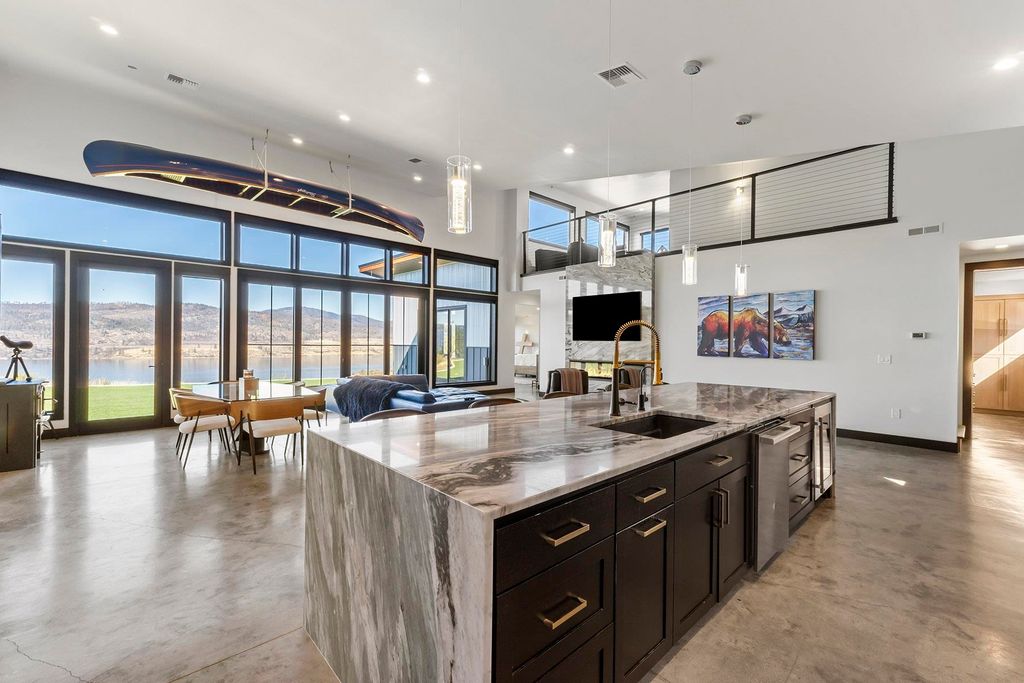 29249 E Rock Land Way, Seven Bays, WA 99122 photo 4