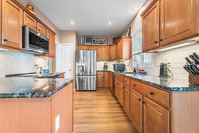 12 Belltree, Plymouth, MA 02360