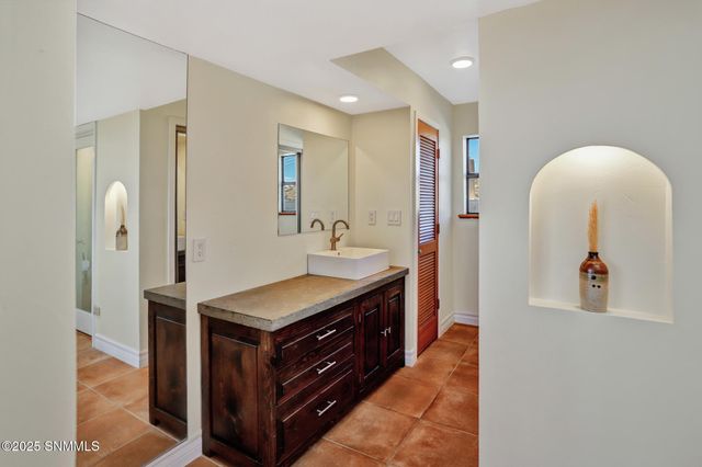 2942 Winterset Rd., Las Cruces, NM 88005