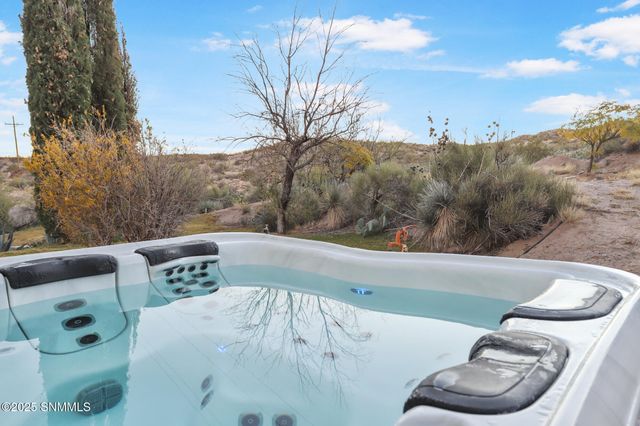 2942 Winterset Rd., Las Cruces, NM 88005